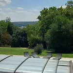 Demeure De La Garenne Bed & Breakfast