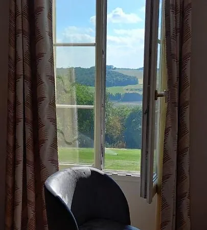 Demeure De La Garenne 4*