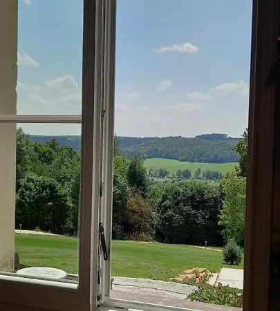 Couette-café Demeure De La Garenne