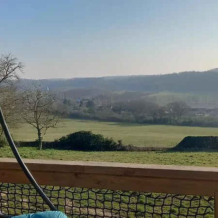 Demeure De La Garenne Bed & Breakfast *