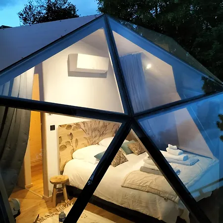Bed & Breakfast Demeure De La Garenne 4*