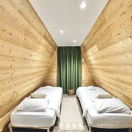Demeure De La Garenne Bed & Breakfast 4*