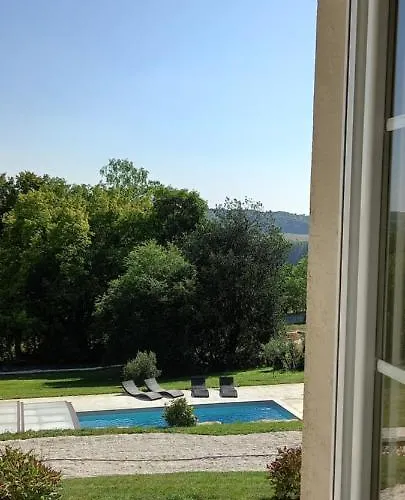 Couette-café Demeure De La Garenne