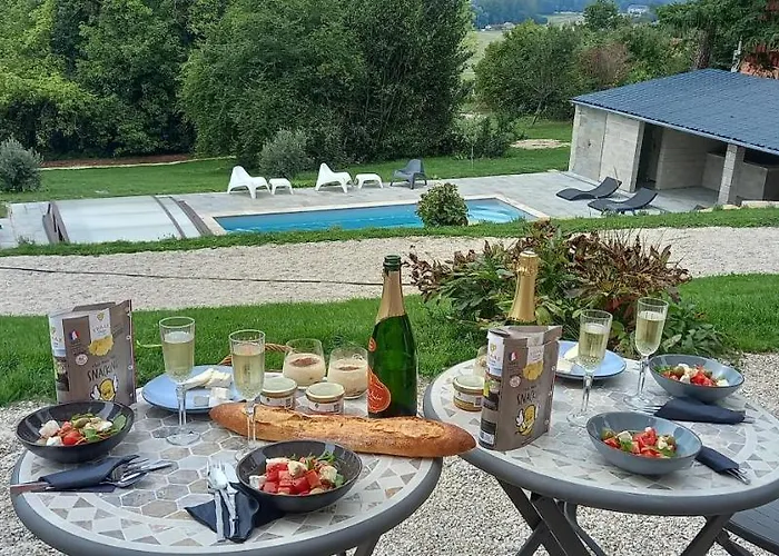 Couette-café Demeure De La Garenne