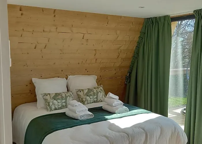 Demeure De La Garenne Couette-café 4*