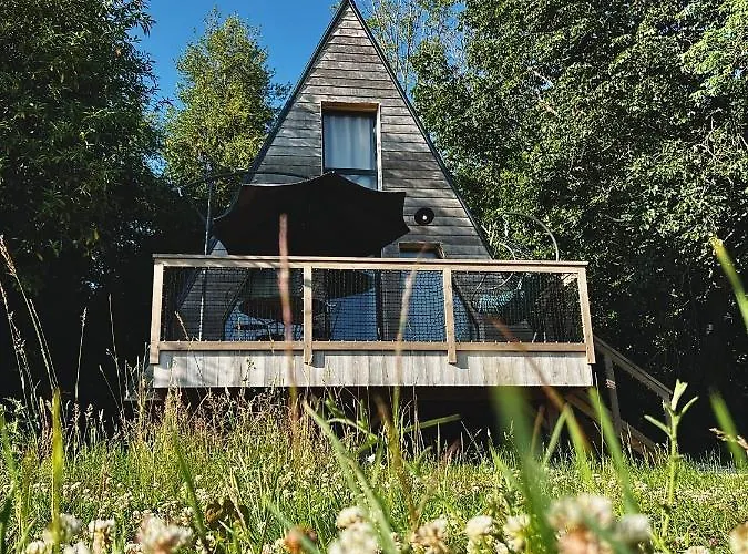 Demeure De La Garenne 4*